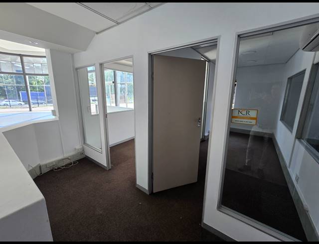 2,227M² SHOWROOM TO LET IN BRUMA